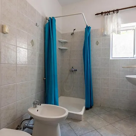 Amazing In Pag With House Sea View Appartamento