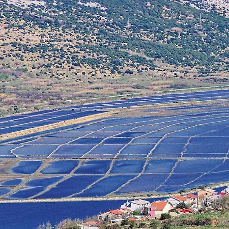 Amazing In Pag With House Sea View Appartamento Pag Town