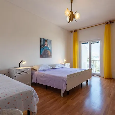 Appartamento Amazing In Pag With House Sea View Pag Town